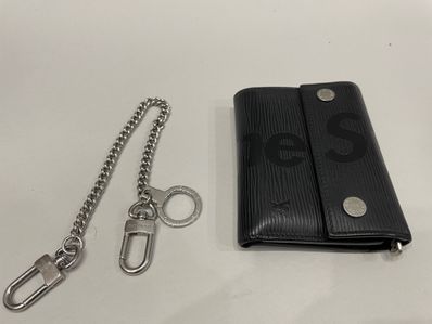 Louis Vuitton x Supreme Chain Wallet "Black"