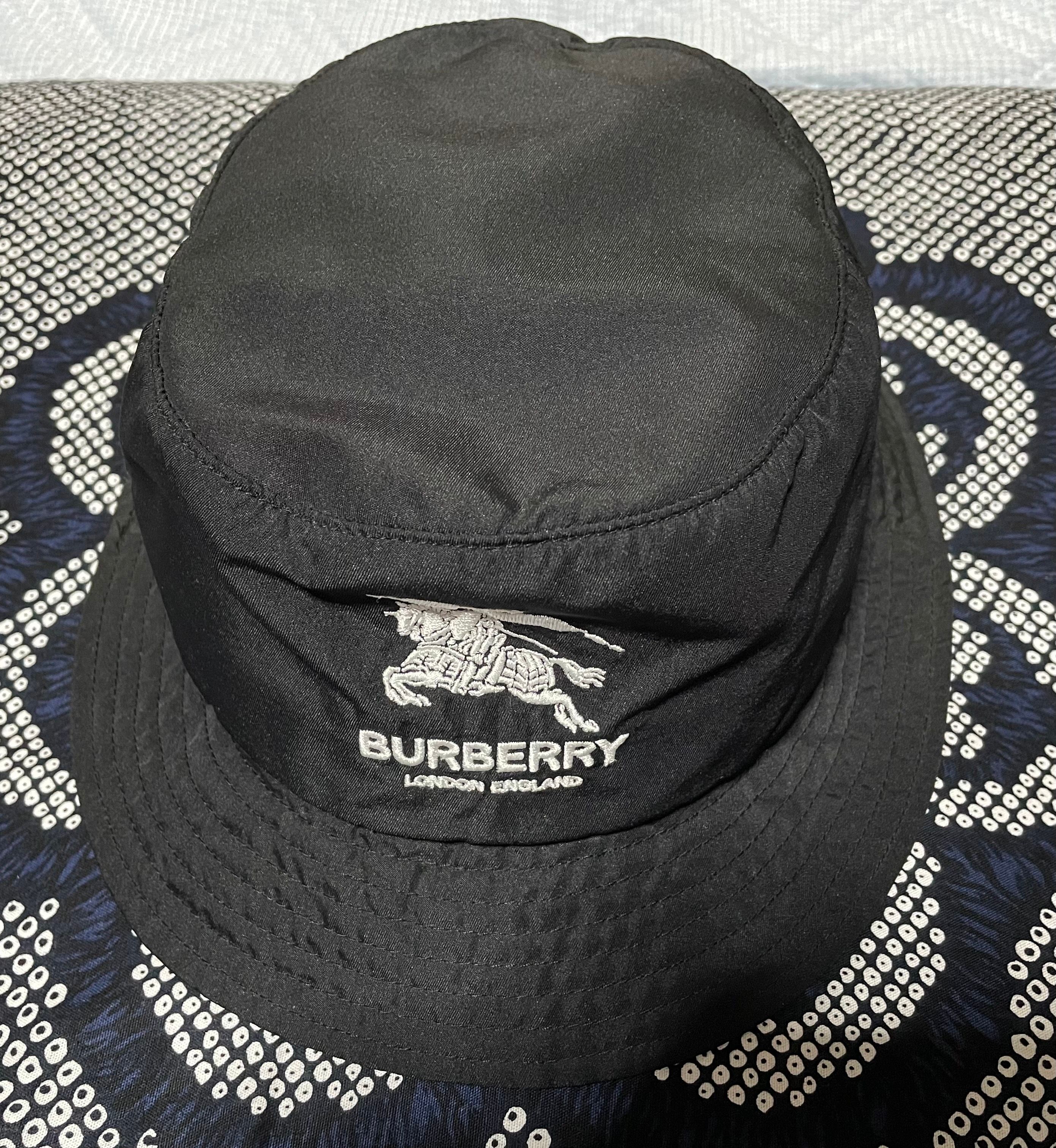 Supreme / Burberry Crusher "Black"