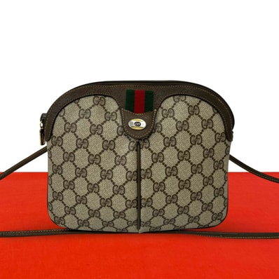 GUCCI グッチ シェリーライン GG ロゴ金具 レザー PVC ショルダーバッグ ブラウン
92905