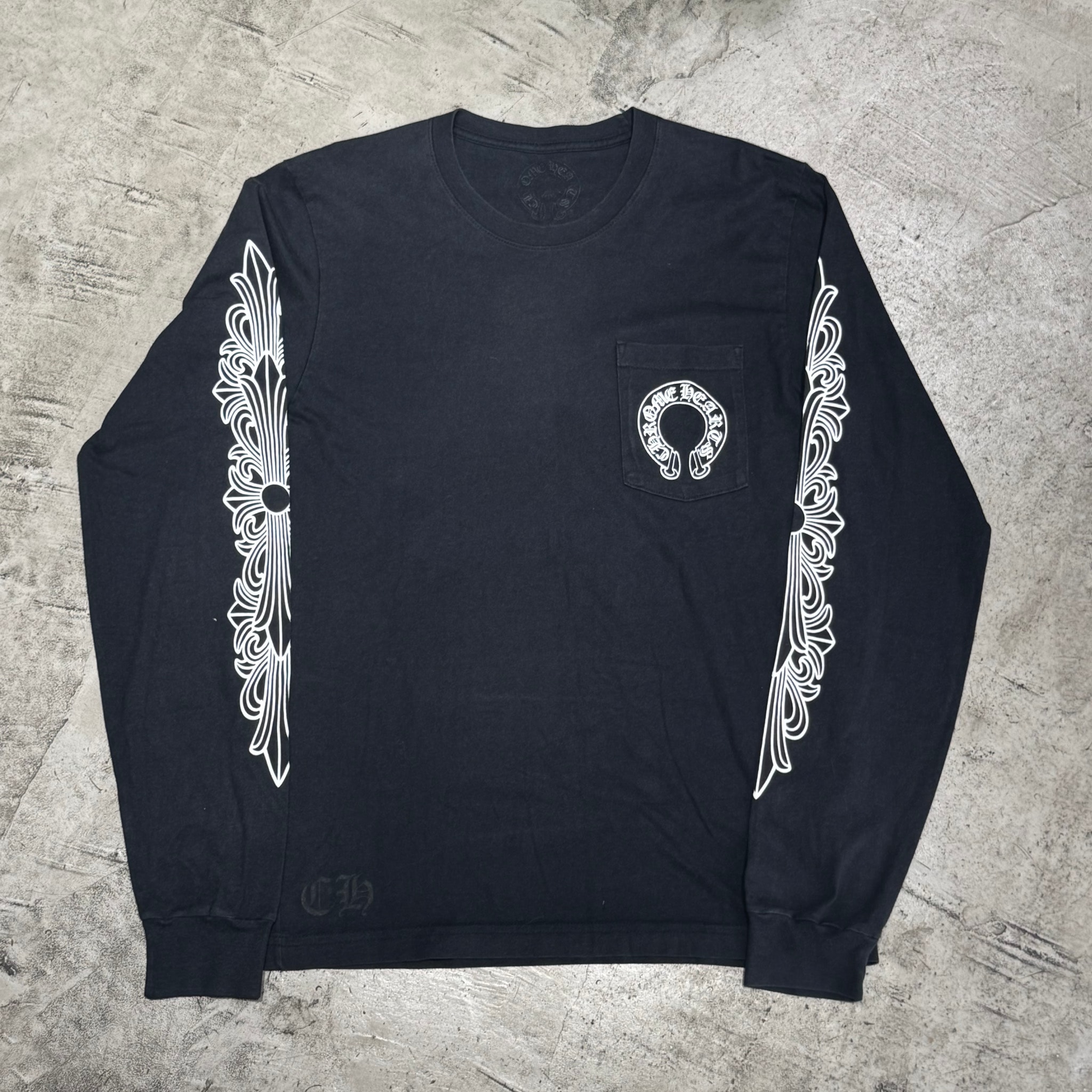 CHROME HEARTS HORSESHOE FLORAL CROSS 長袖Tシャツ