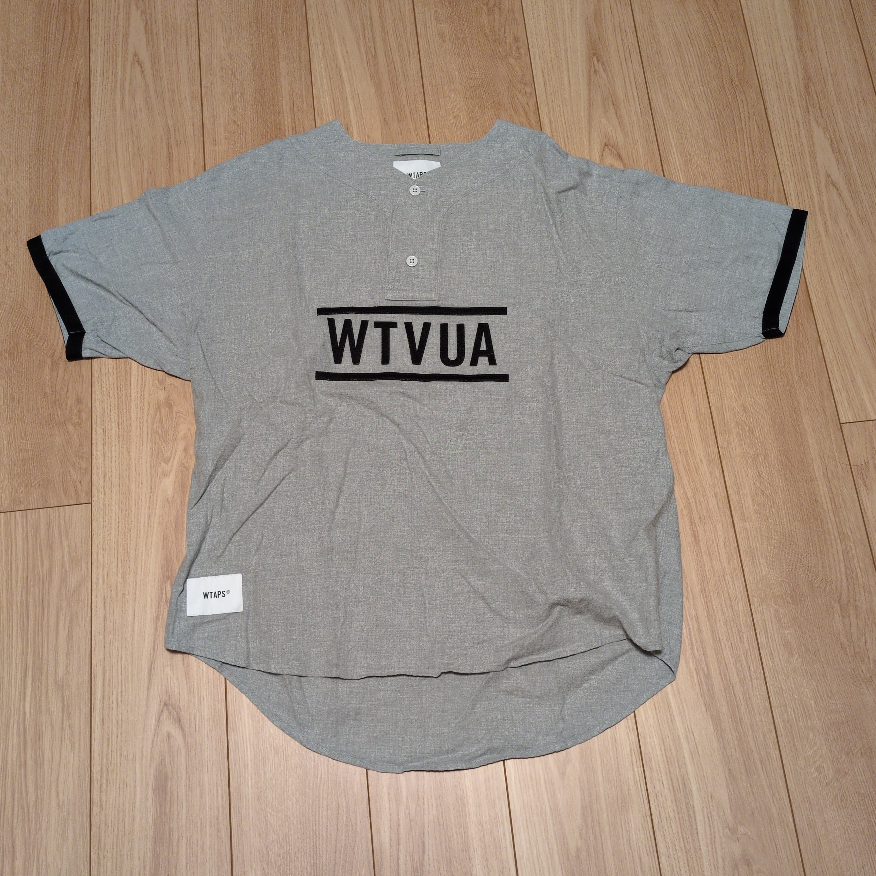 Wtaps League / SS / Cotton. Twill. Wtvua "Gray"