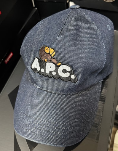 A BATHING APE x APC MILO ON APC DENIM CAP "Indigo"