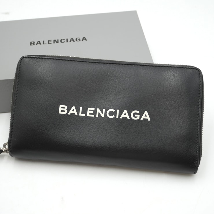 BALENCIAGA(バレンシアガ)エブリデイ コンチネンタル ジップアラウンド 長財布 ブラック レザー シルバー金具 ロゴ レディース【中古】