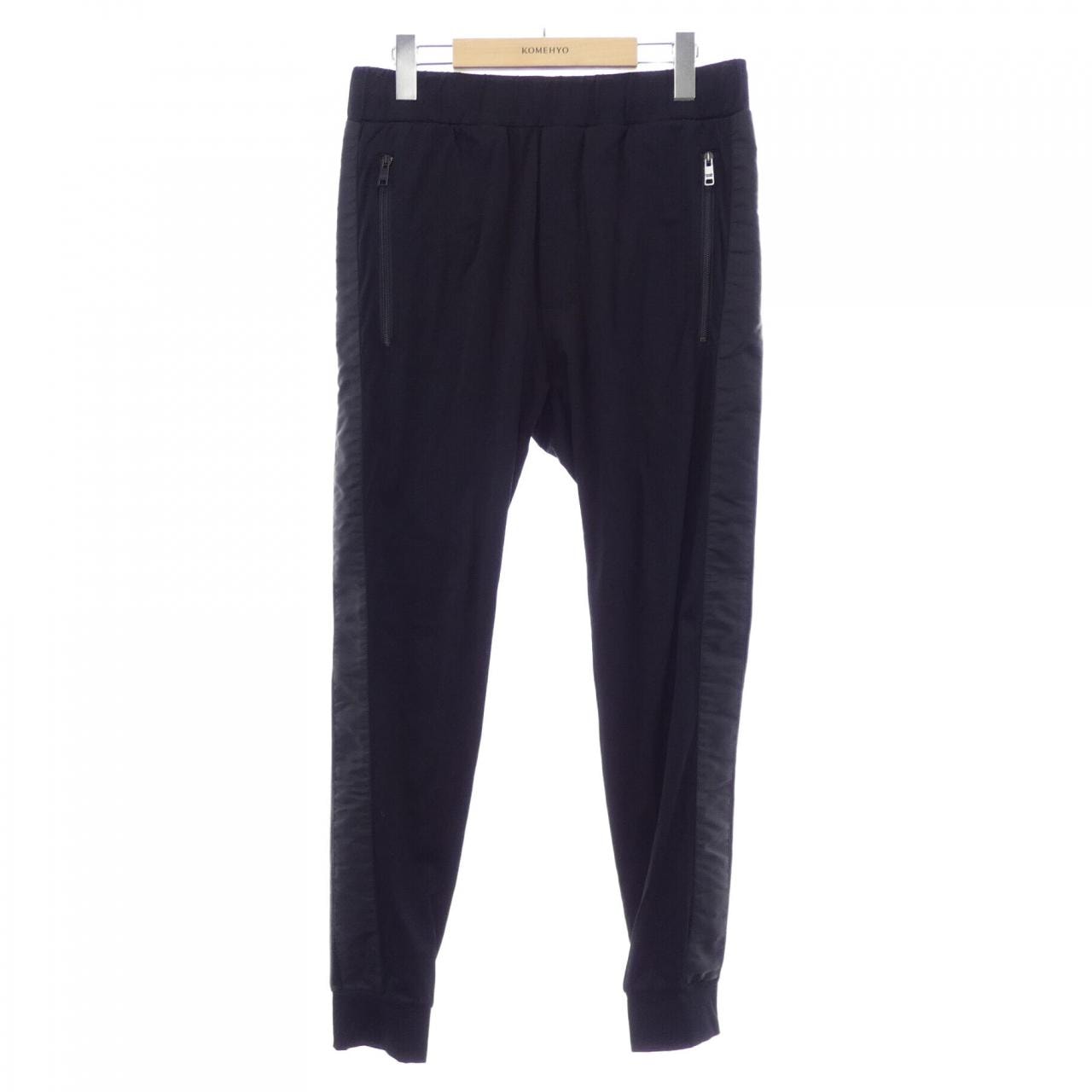 プラダ PRADA トライアングルロゴ UJP161 S202 1W3I パンツ