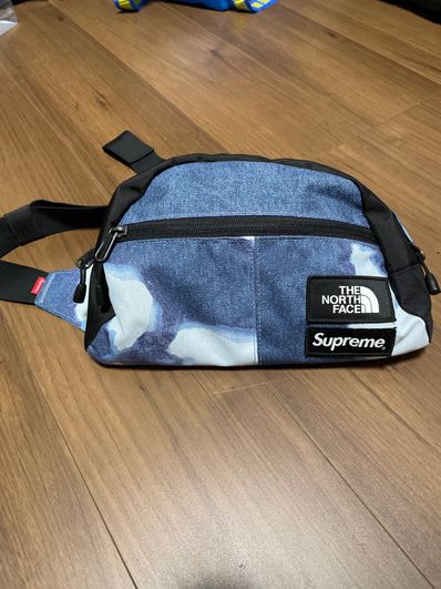 Supreme x The North Face Bleached Denim Print Roo II "Indigo"