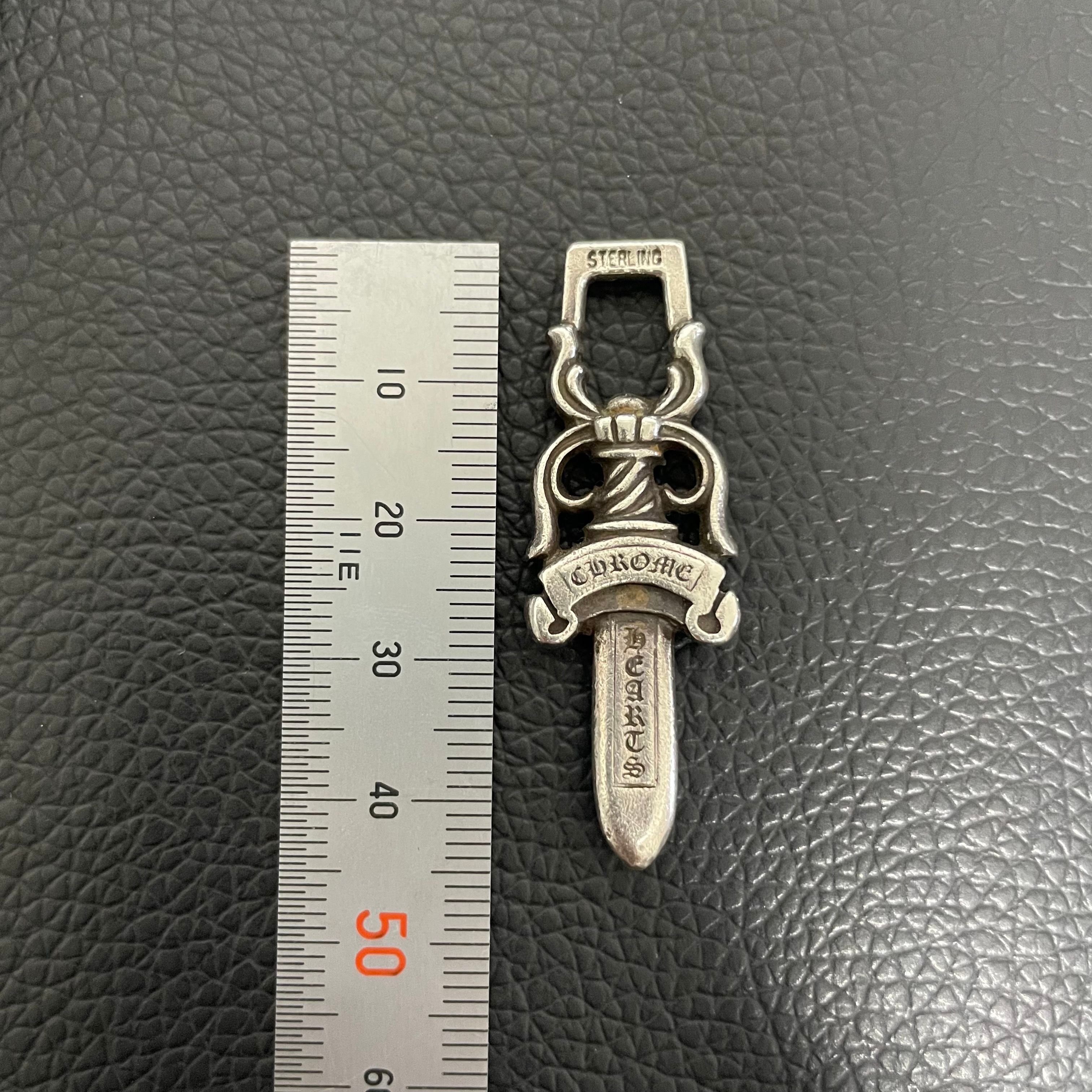 Chrome Hearts #10 Dagger Pendant "Silver"