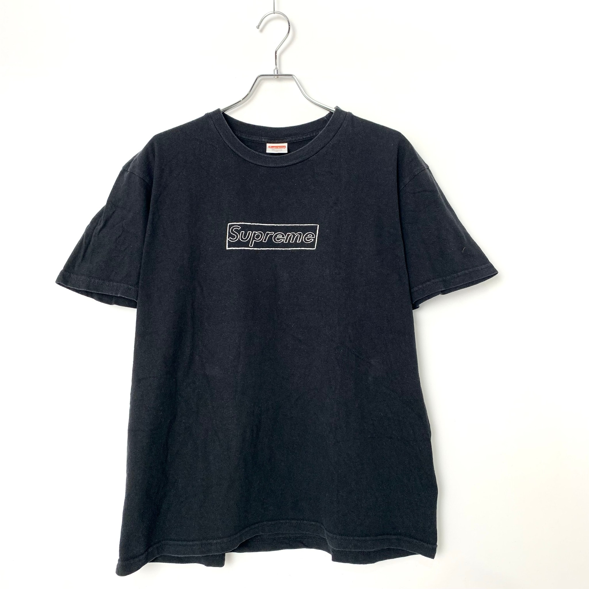Supreme x KAWS Chalk Logo Tee "Black"