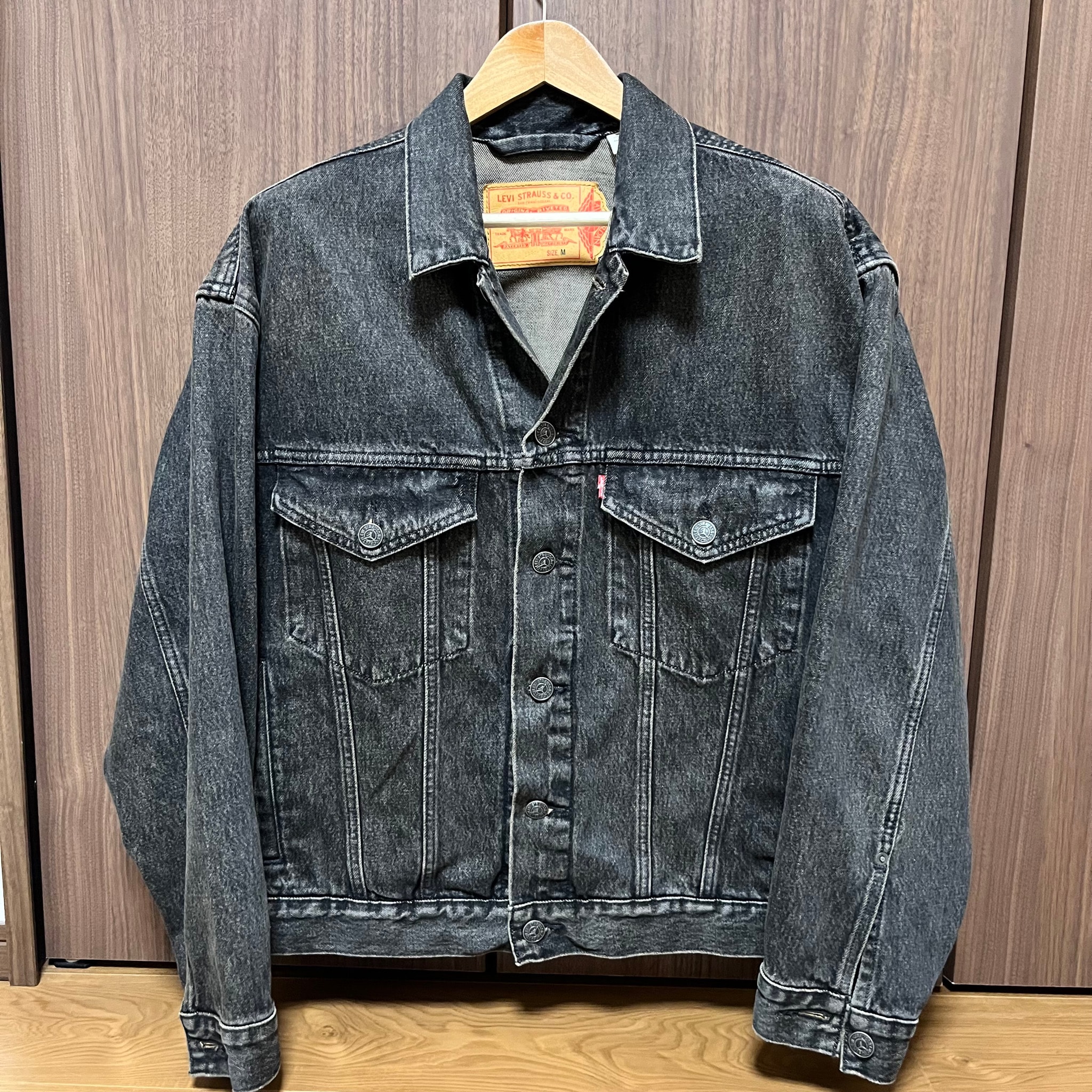 Nike Jordan x Levi's Type III Denim Trucker Jacket "Black Wash"