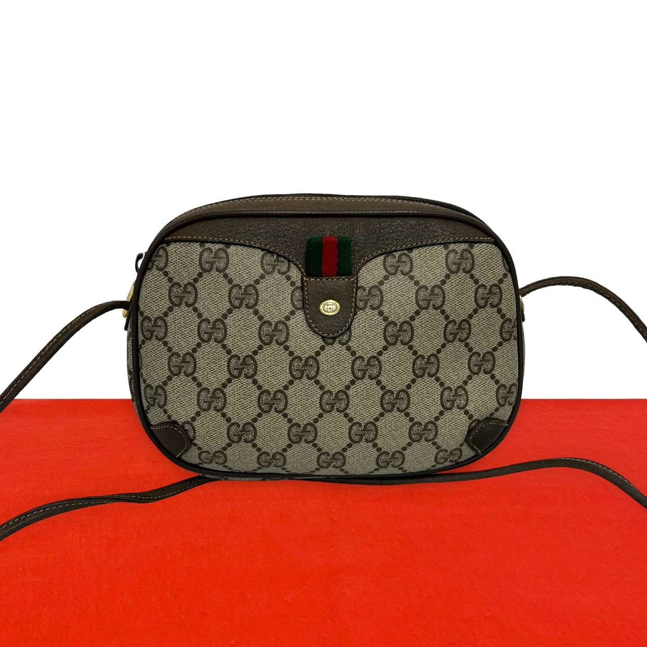 GUCCI グッチ シェリーライン GG ロゴ 柄 金具 レザー PVC ショルダーバッグ ブラウン
 82541