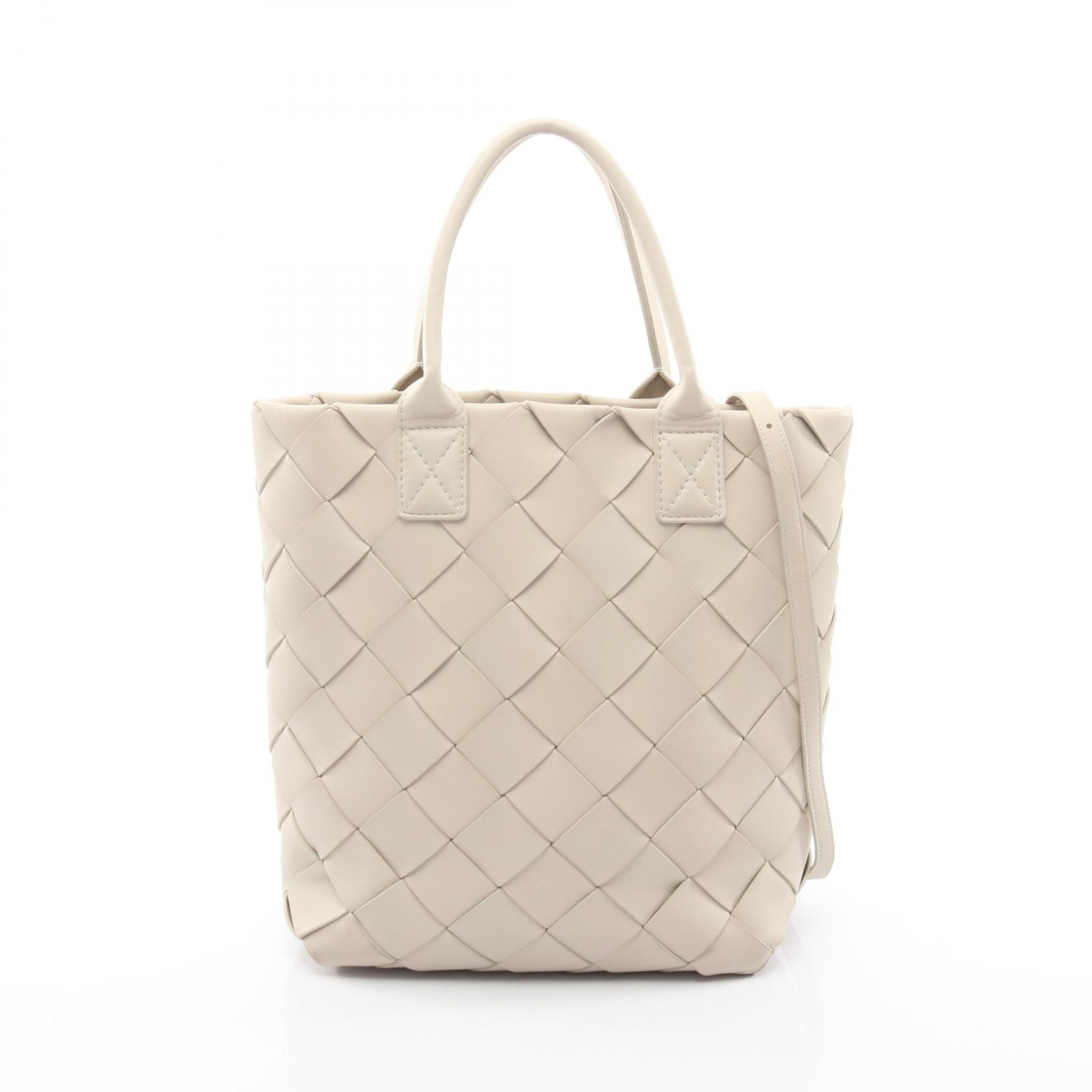 ボッテガヴェネタ BOTTEGA VENETA マキシイントレチャート トートバッグ バッグ レザー レディース ホワイト系 【中古】