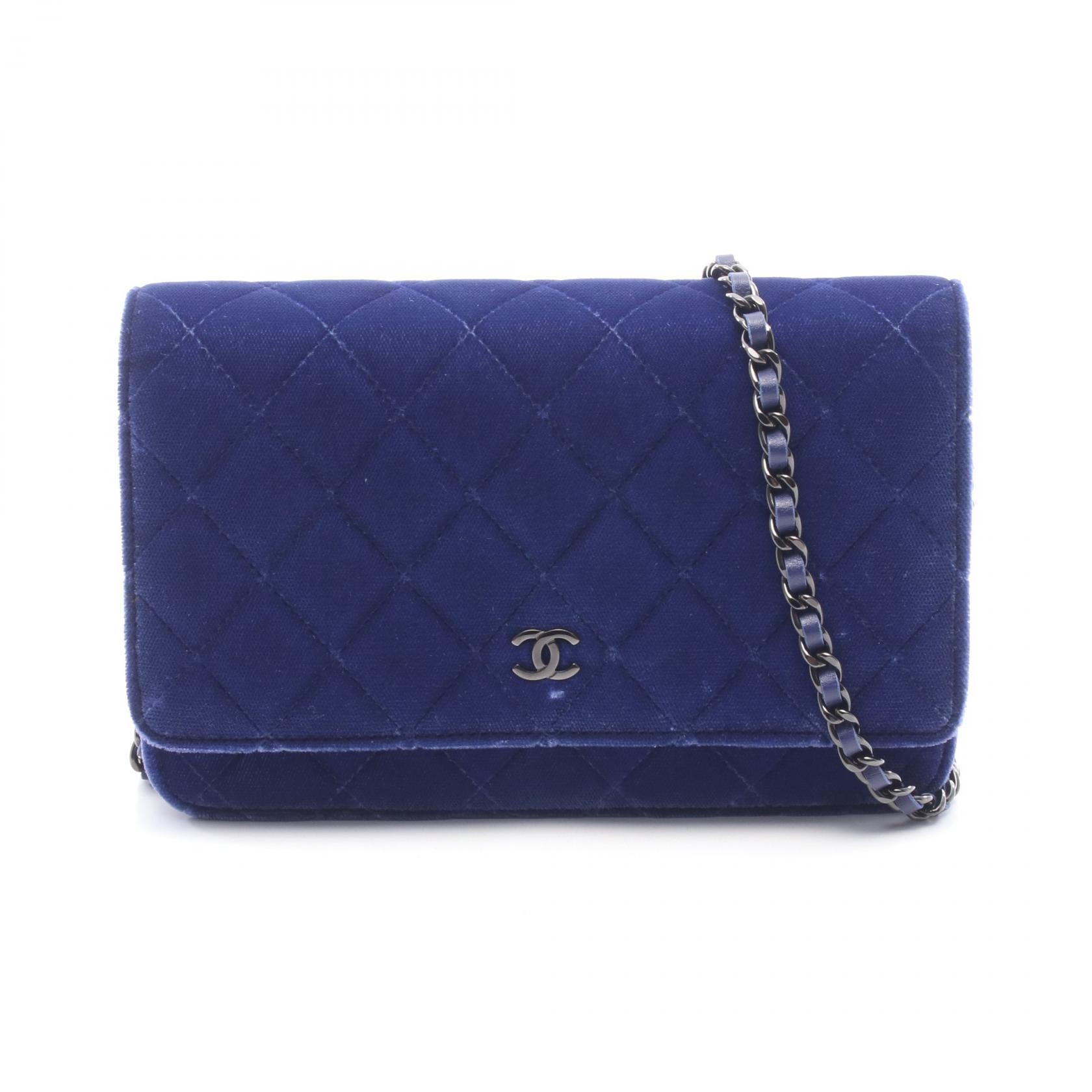 シャネル CHANEL マトラッセ ショルダーバッグ バッグ ファブリック レディース ブルー系 【中古】