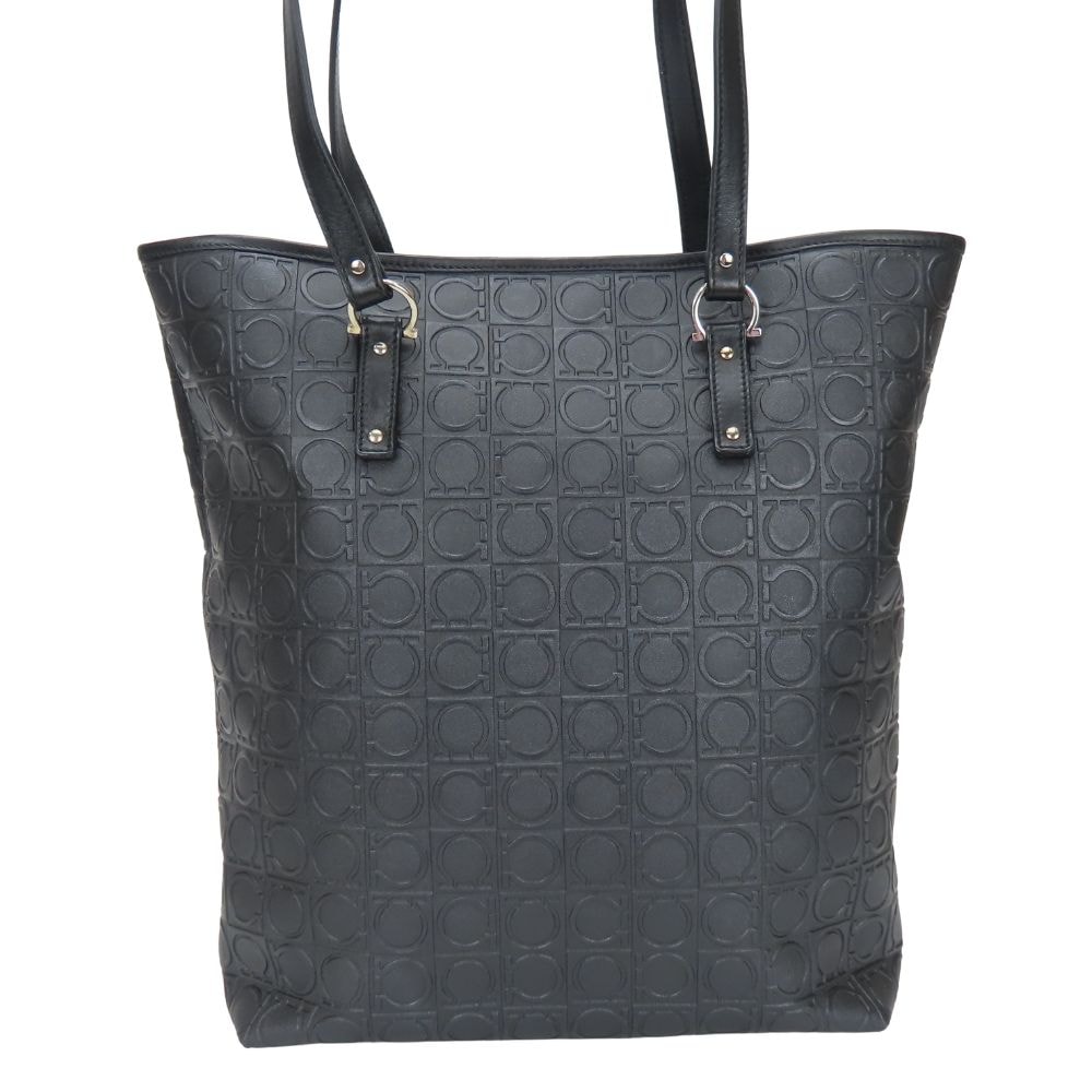 【中古】 サルヴァトーレフェラガモ トートバッグ ガンチーニ AU-21/4909 PVC レザー ブラック エンボス 縦型 レディース 女性 Salvatore Ferragamo