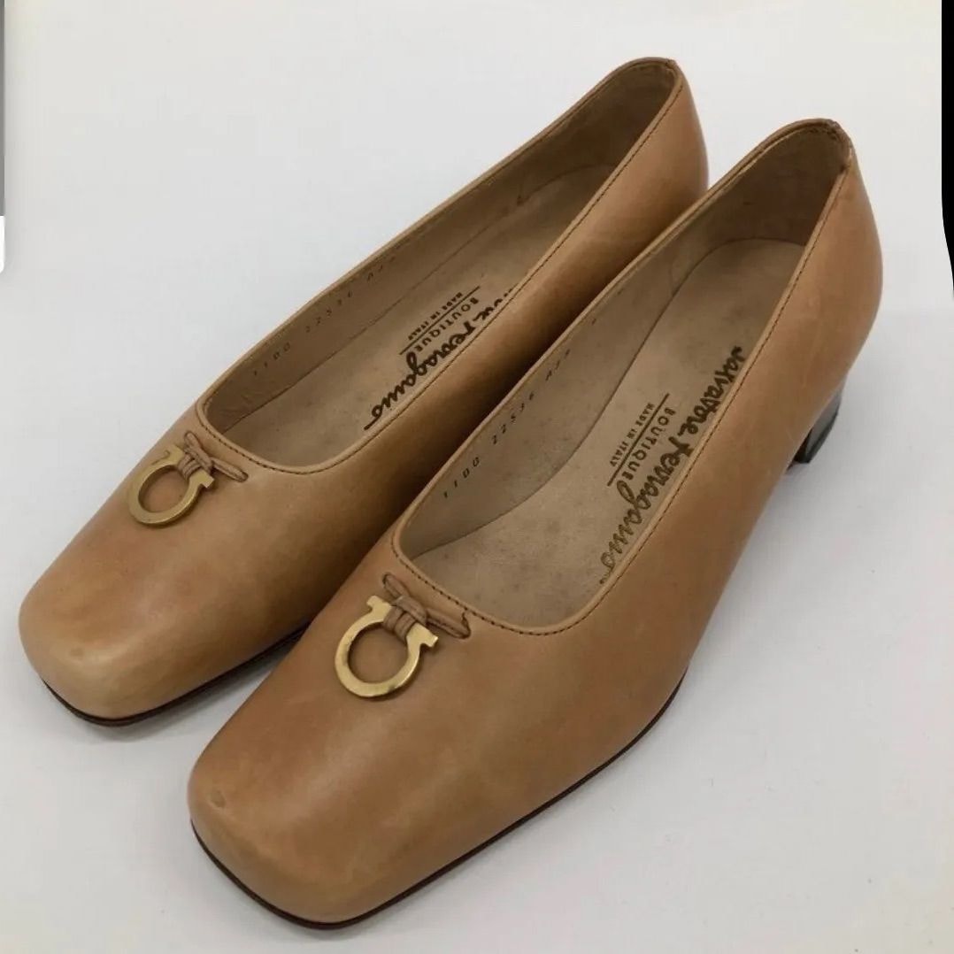 サルヴァトーレフェラガモ22536 パンプス レディース