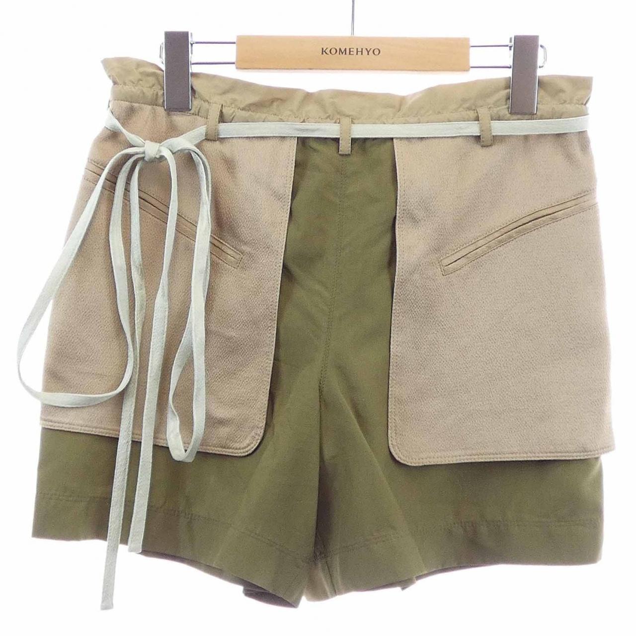 ヴァレンティノ VALENTINO PB0RF0N537N ショートパンツ