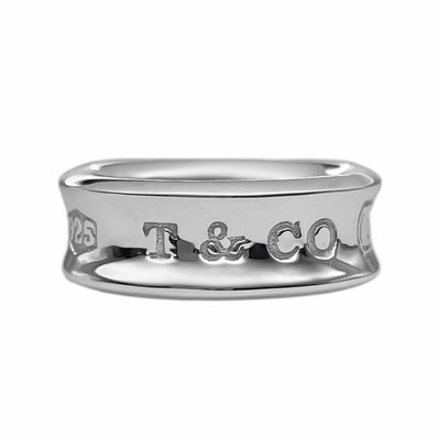 TIFFANY&Co. ティファニー ミディアム リング・指輪
指輪 1837 SV925 8.5号 8.5号 シルバー 新品仕上済 レディース
【中古】