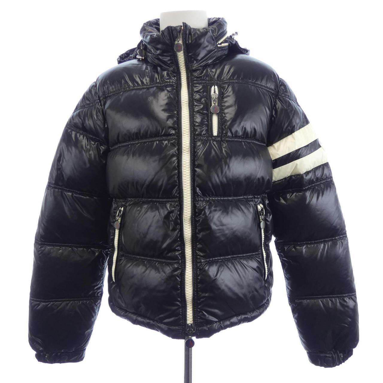 C (やや傷や汚れあり)】モンクレール MONCLER DUBOST ブルゾンの古着