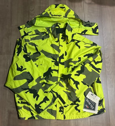 Supreme 2-in-1 GORE-TEX Shell + Quilted Liner Vest "Camo"