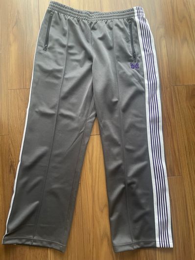 トラックパンツ