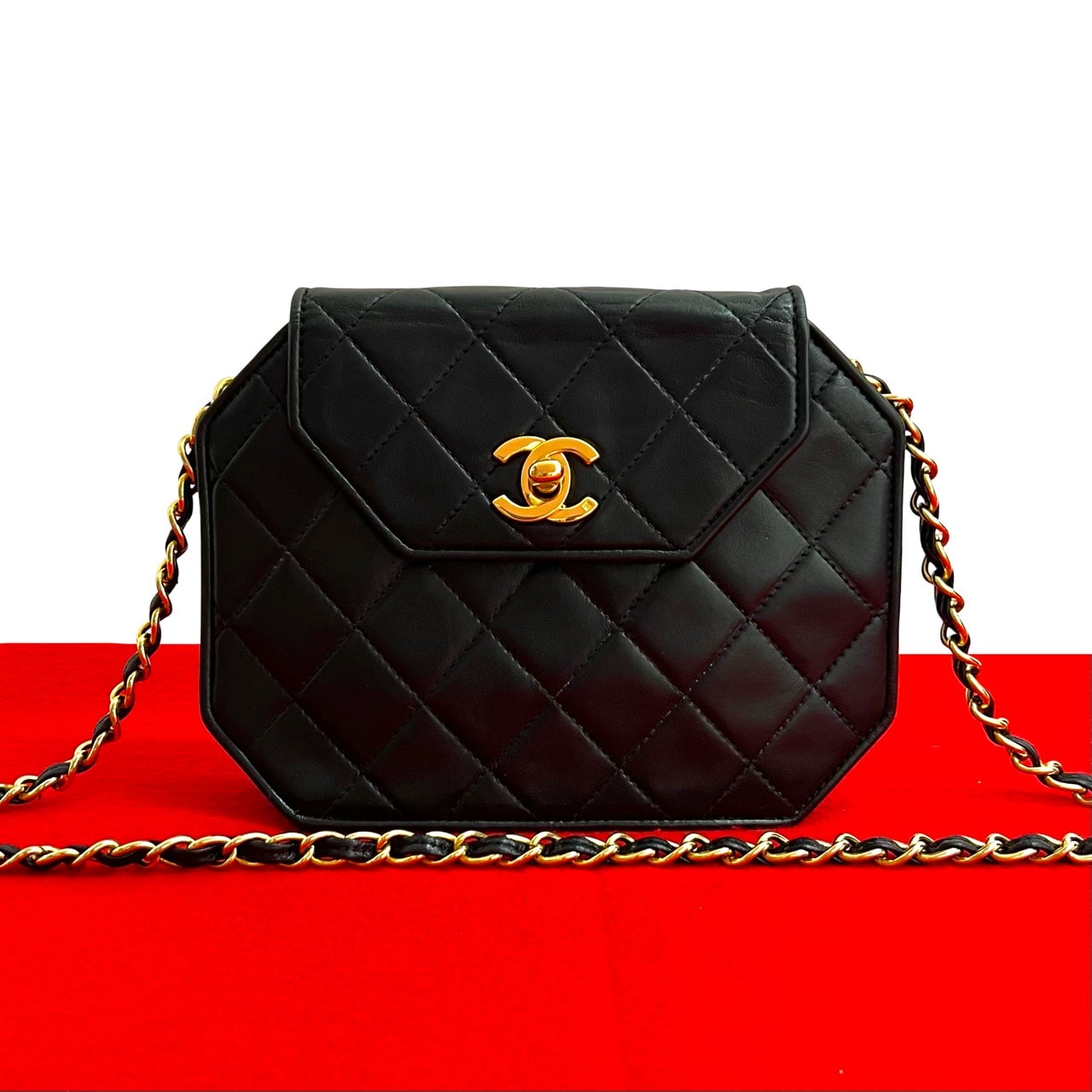 CHANEL シャネル マトラッセ ココマーク ラムスキン ショルダーバッグ ブラック
 729-2