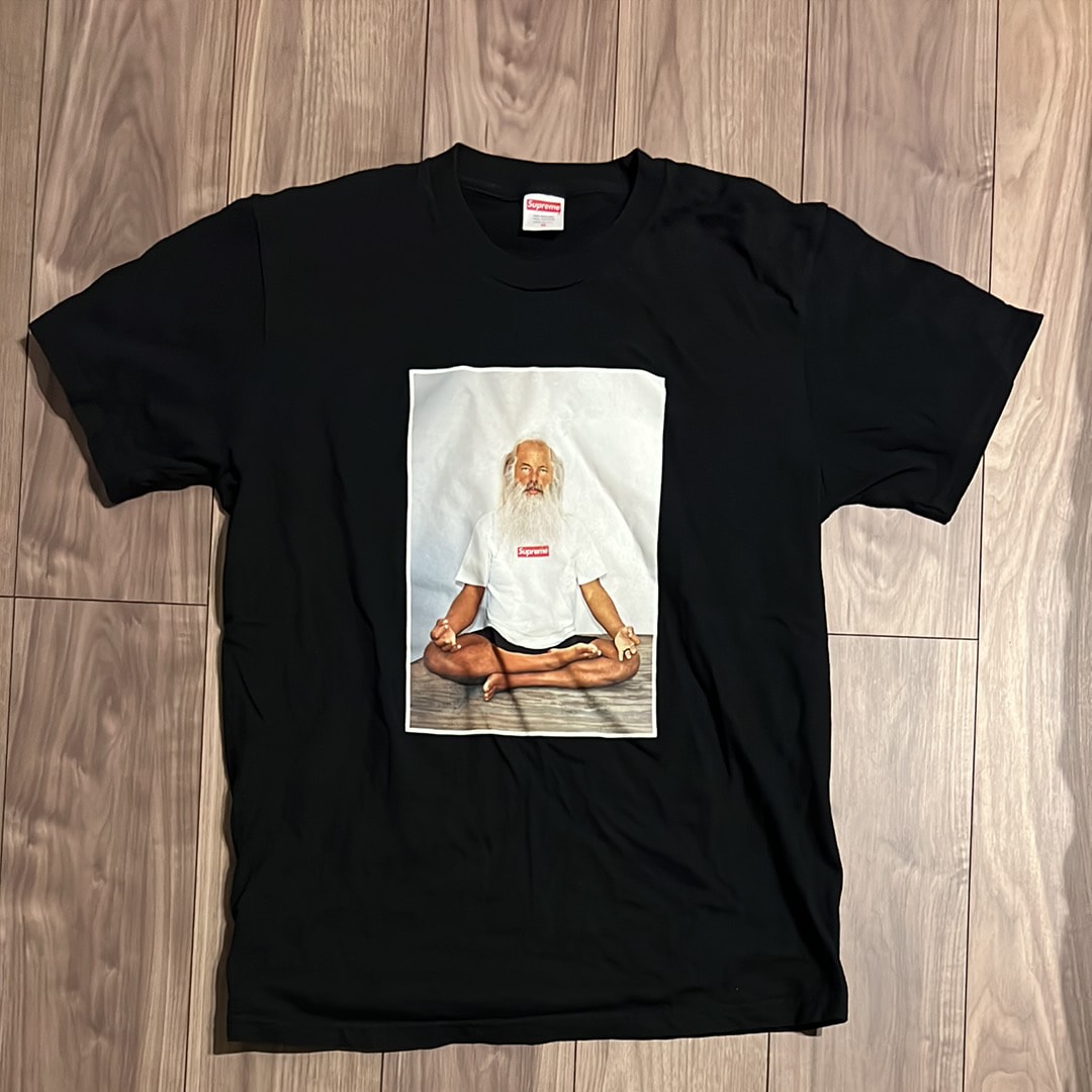Supreme Hard Tee 
