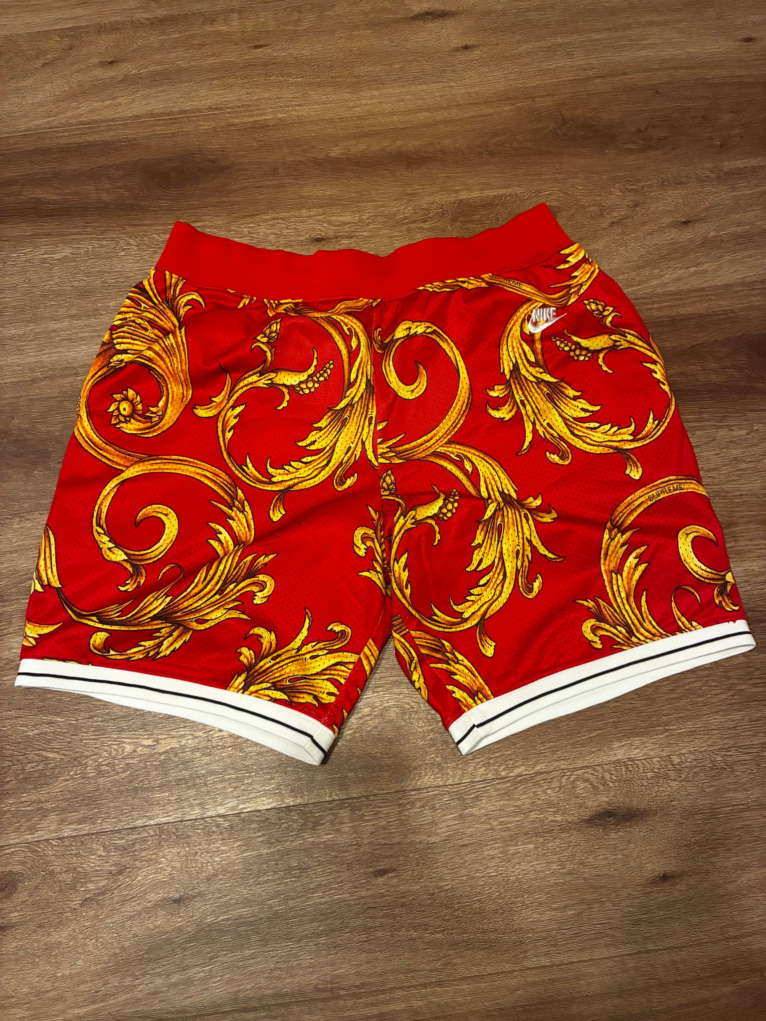 Supreme x Nike Basketball Short "Red"