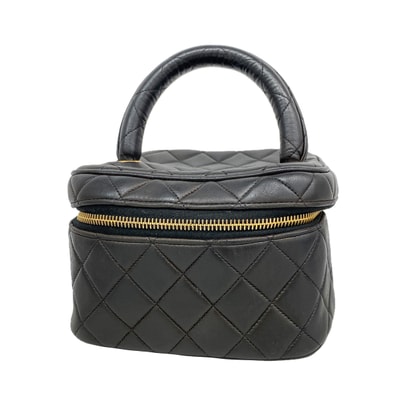 ★最終価格【6ie6581】シャネル バニティバッグ マトラッセ ラムスキン ブラック ゴールド金具【中古】レディース