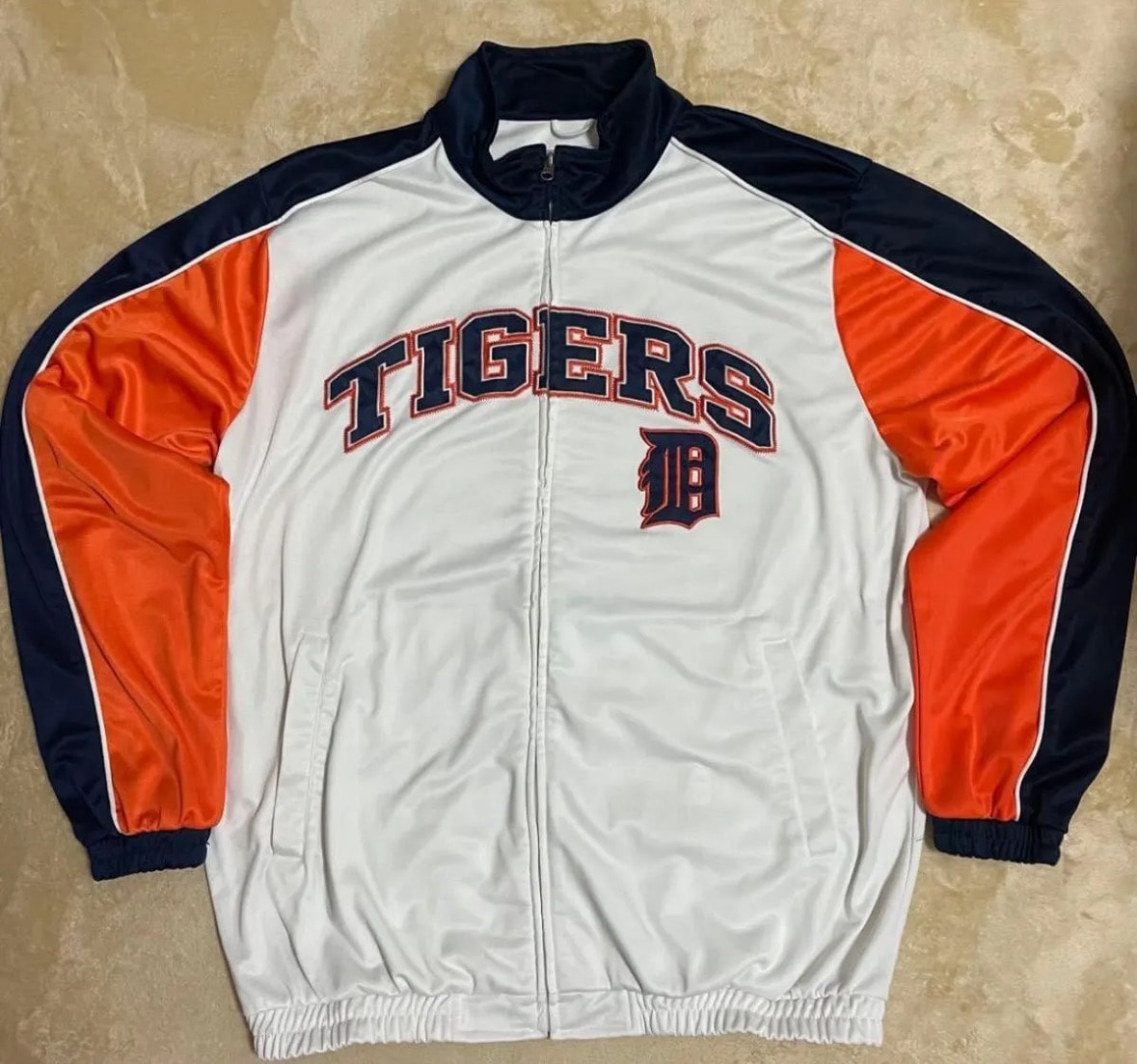 MLB デトロイトタイガース トラックジャケット XL 刺繍ロゴ GIII スポーツウェア ジャージ 野球