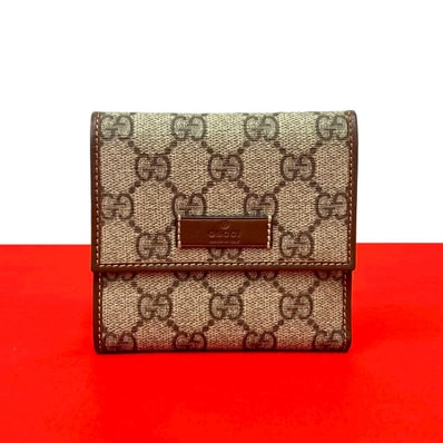 GUCCI グッチ GGスプリーム レザー 三つ折り財布 ブラウン
65329