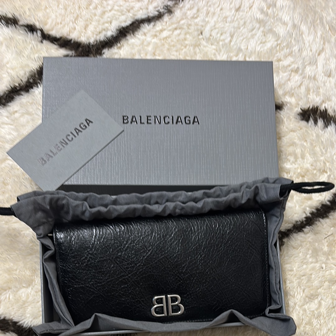 バレンシアガ長財布