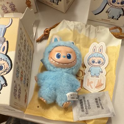 POP MART THE MONSTERS (LABUBU) Pin for Love Series-Vinyl Plush Pendant (A-M) K