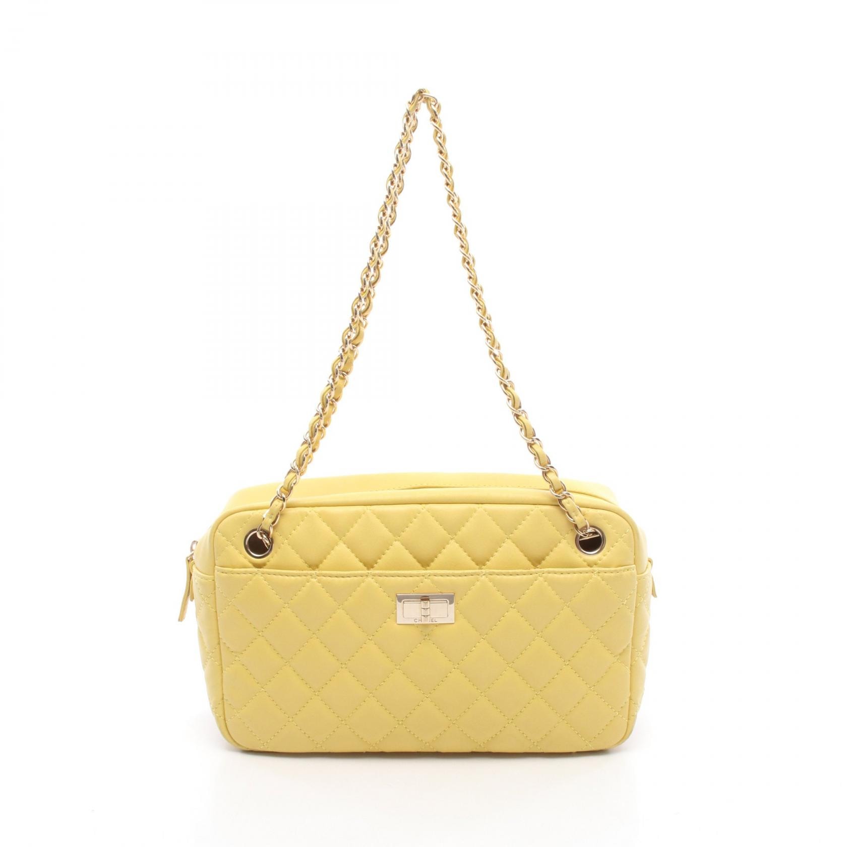 シャネル CHANEL 2.55 マトラッセ ショルダーバッグ バッグ ラムスキン(羊革) レディース イエロー系 【中古】