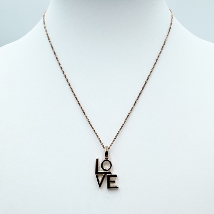 SAINT LAURENT(サンローラン)LOVE ペンダント ネックレス ローズゴールドトーン ロゴチャーム レディース 669087Y1500