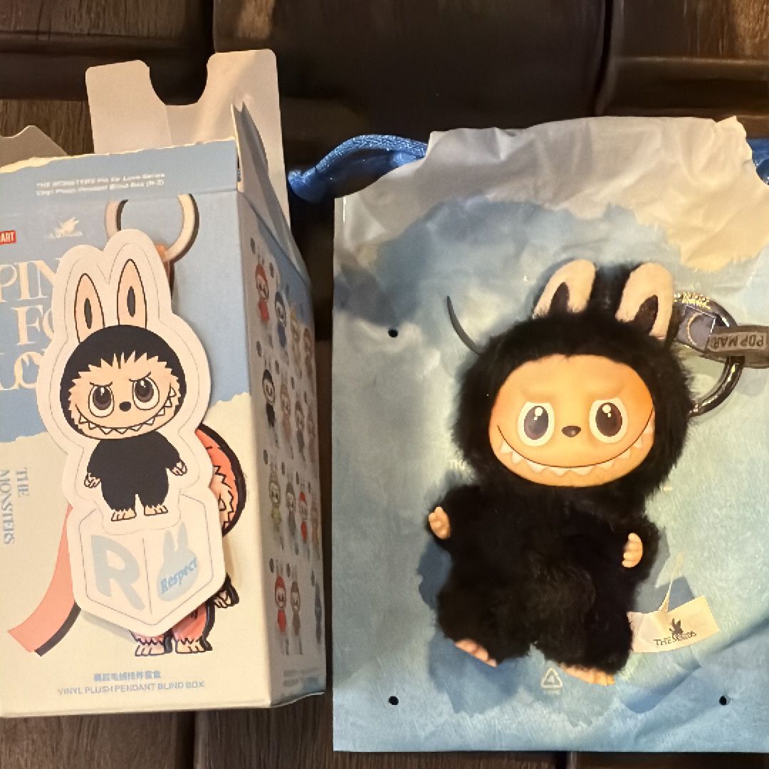 POP MART THE MONSTERS (LABUBU) Pin for Love Series-Vinyl Plush Pendant (N-Z) R