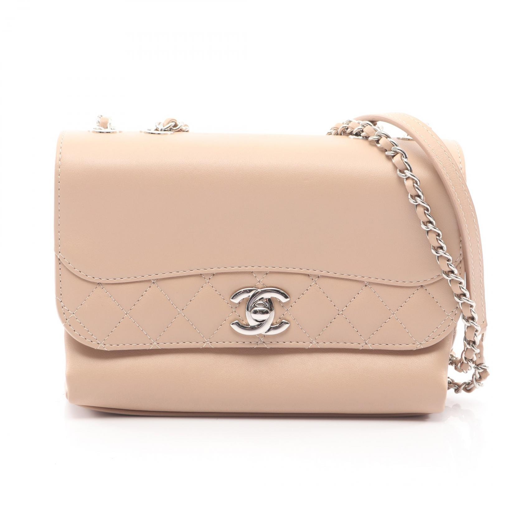 シャネル CHANEL マトラッセ ショルダーバッグ バッグ ラムスキン(羊革) レディース ベージュ系 【中古】