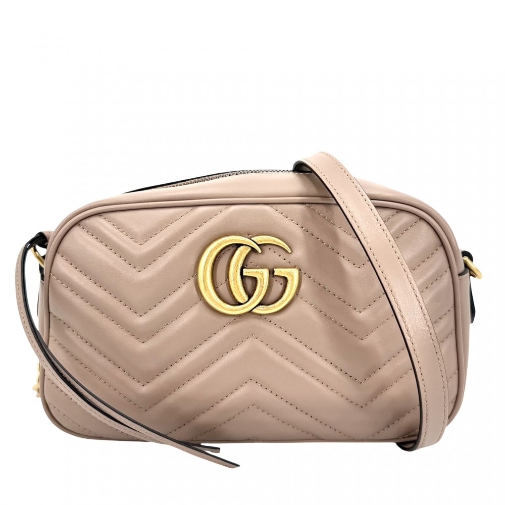 GUCCI グッチ ショルダーバッグ GGマーモント スモール カメラバッグ キルティング 肩掛け 斜め掛け 447632 レザー    ピンクベージュ ゴールド金具 レディース 美品【中古品】