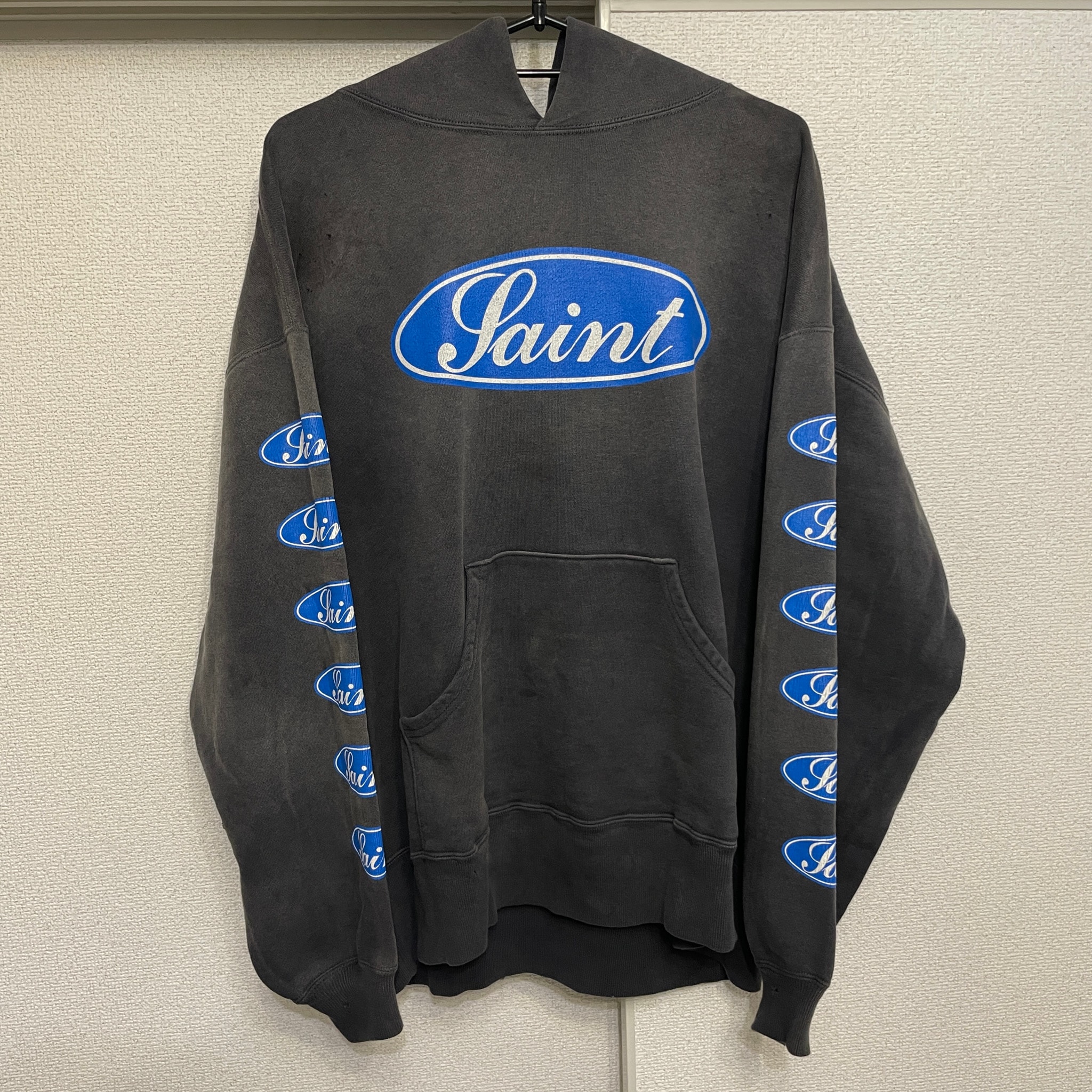 SAINT Mxxxxxx Hoodie Love Among "Black"
