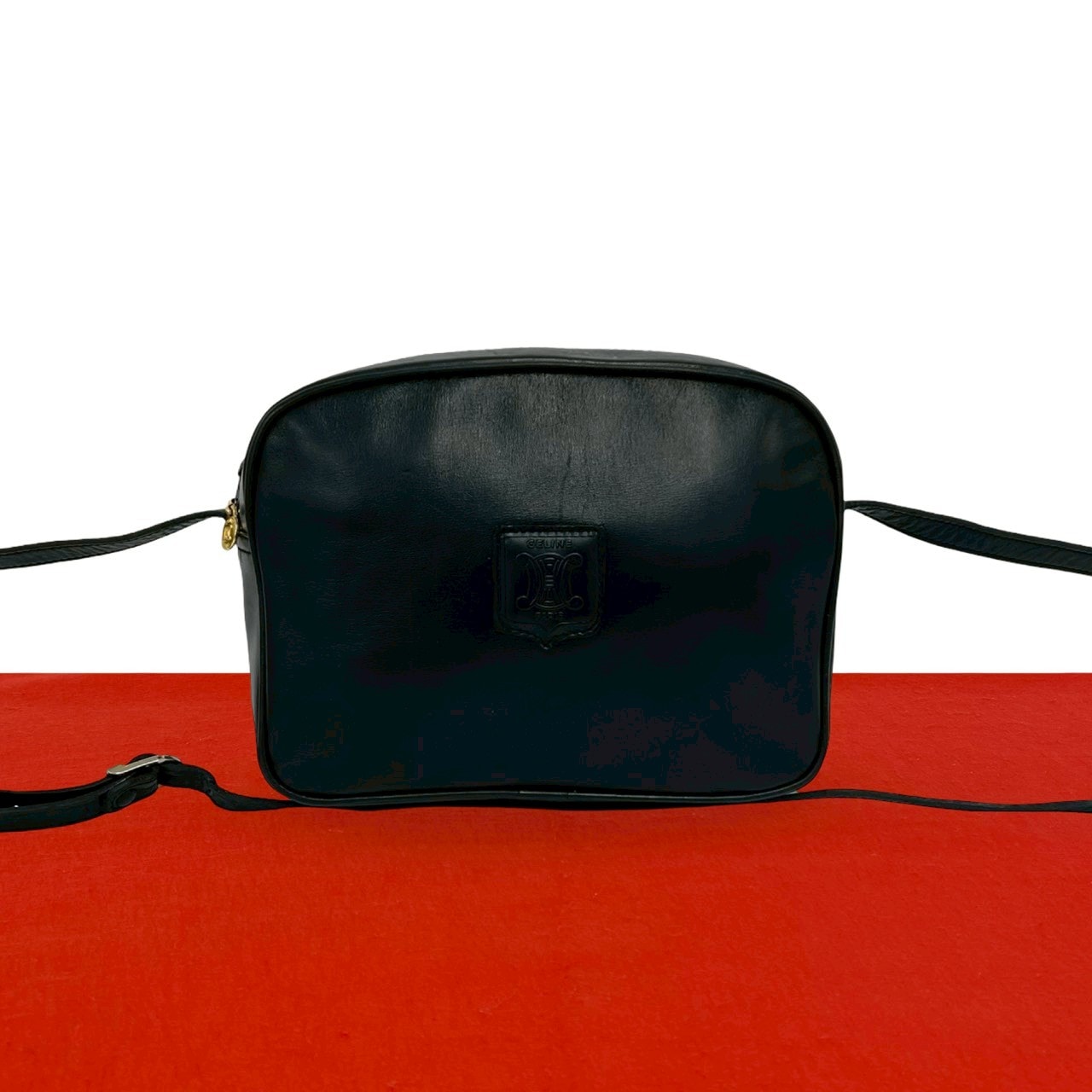 CELINE セリーヌ トリオンフ ロゴ レザー ショルダーバッグ ブラック
 31153