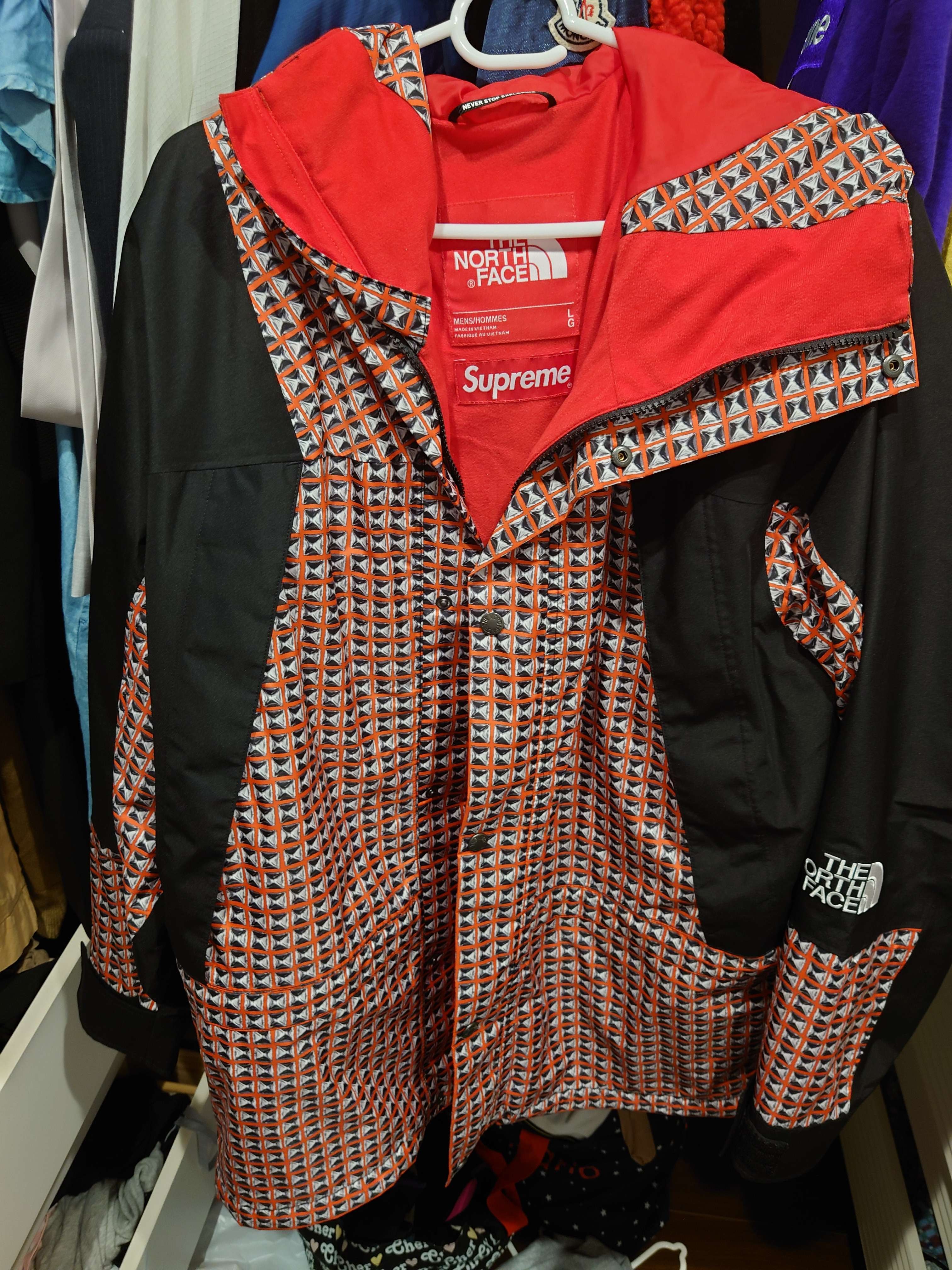 Supreme x The North Face Studded Mountain Light Jacket "Red"