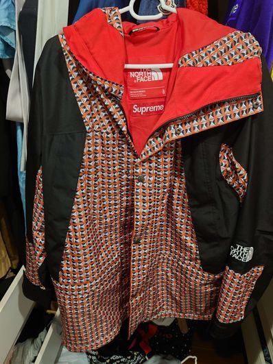 Supreme x The North Face Studded Mountain Light Jacket "Red"
