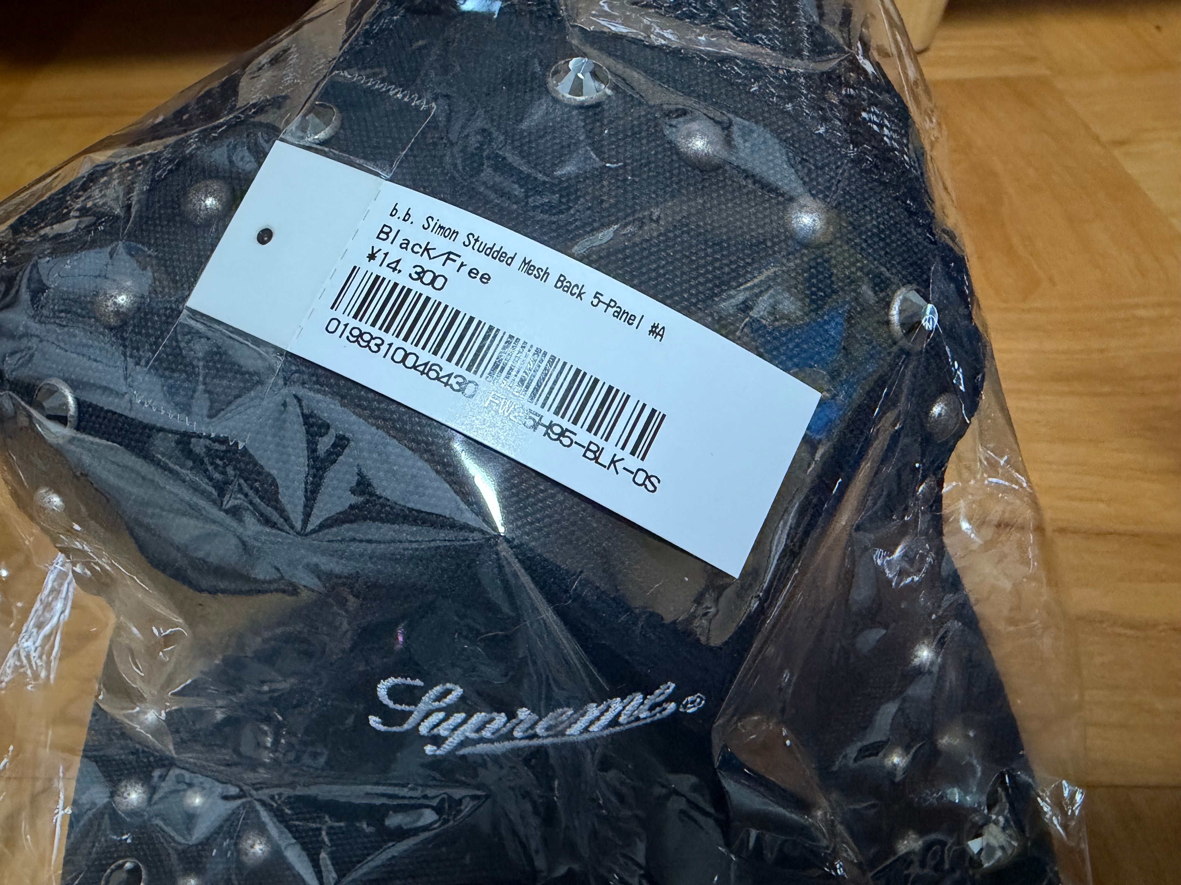 Supreme ⁄ ANTIHERO Mesh Back 5-Panel \