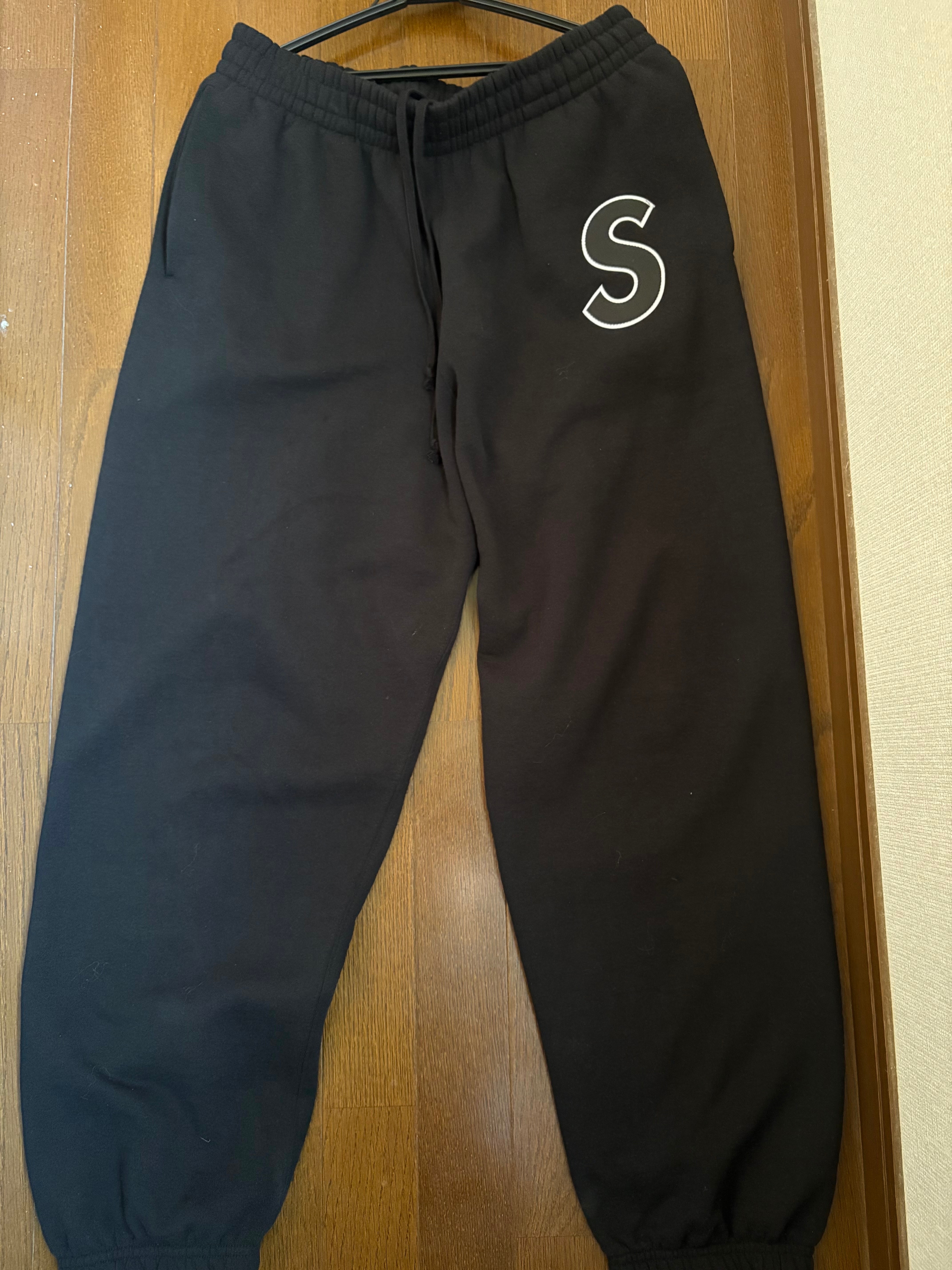 Supreme S Logo Sweatpant "Black"
