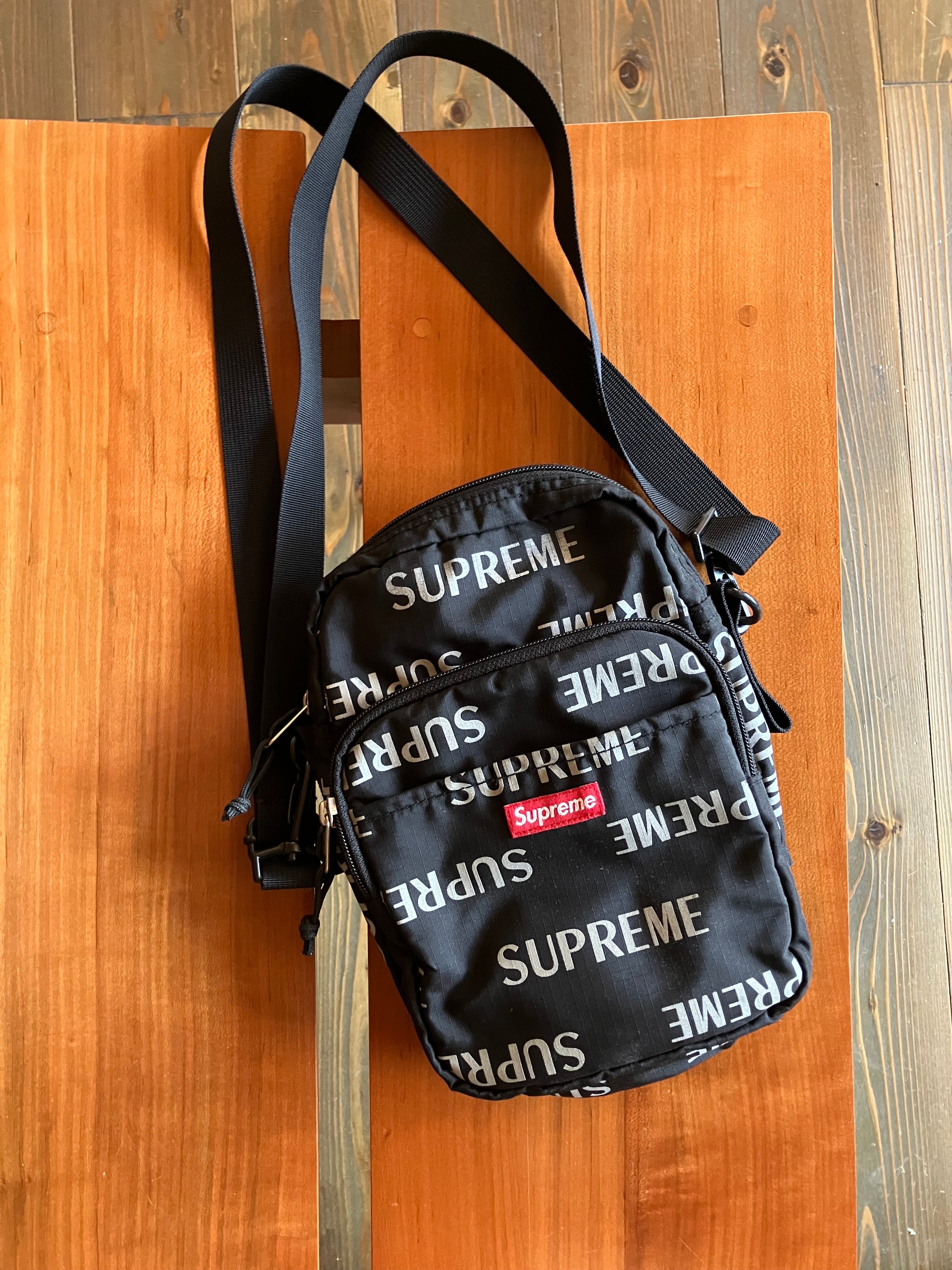 Supreme Leather Shoulder Bag 