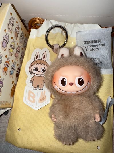 POP MART THE MONSTERS (LABUBU) Pin for Love Series-Vinyl Plush Pendant (A-M) B