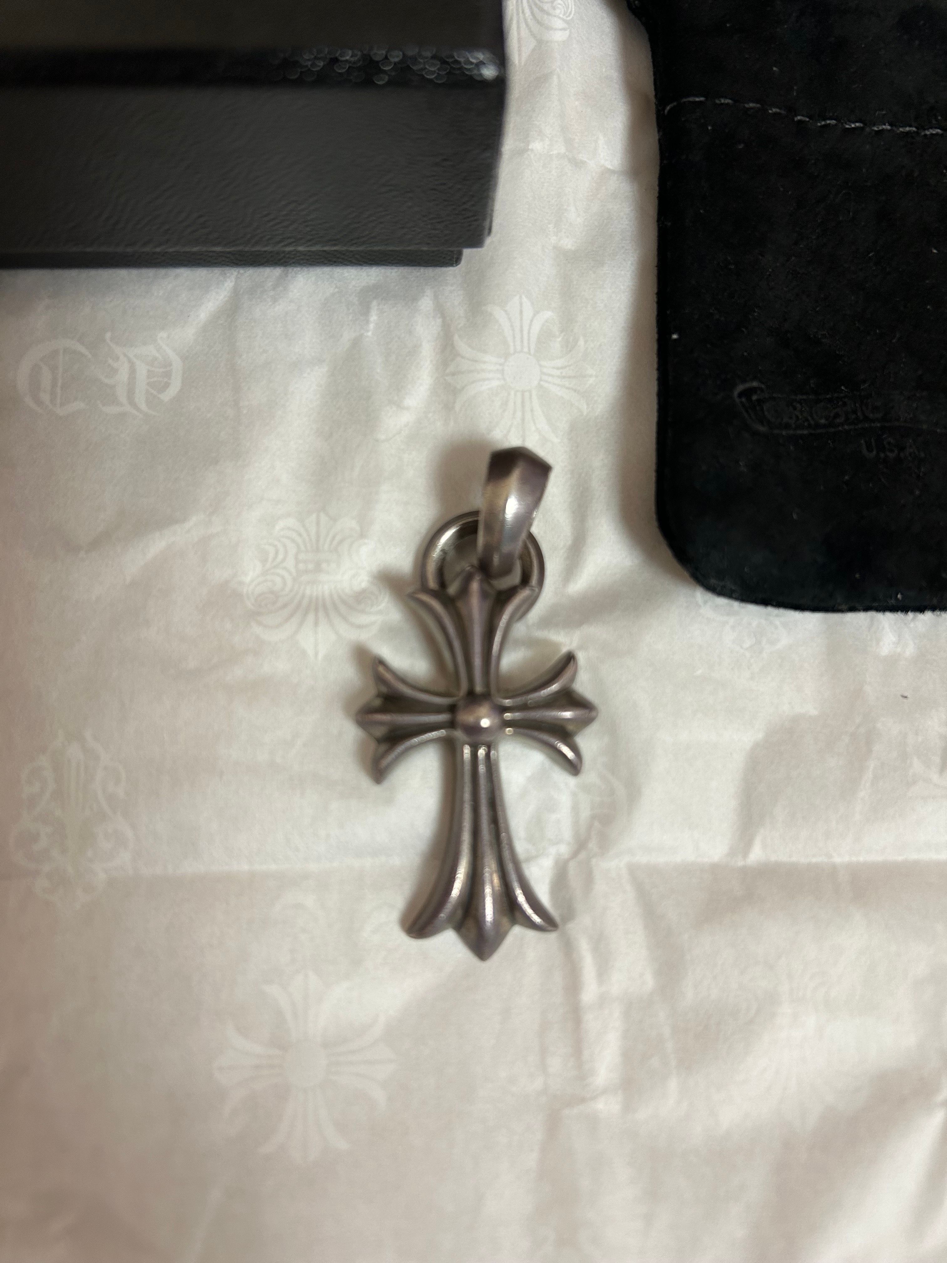 Chrome Hearts CH Cross Pendant Small / Plain Bail "Silver"