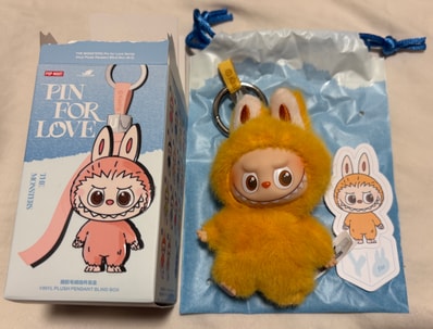 POP MART THE MONSTERS (LABUBU) Pin for Love Series-Vinyl Plush Pendant (N-Z) Y