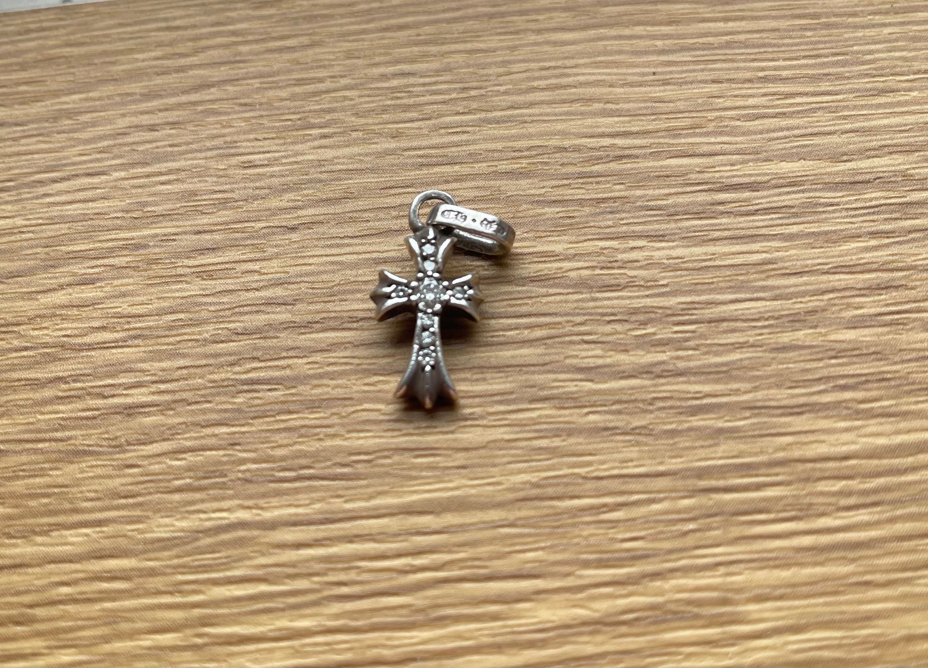 クロムハーツ ベビーファットクロスパヴェダイヤ シルバー