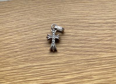 クロムハーツ ベビーファットクロスパヴェダイヤ シルバー