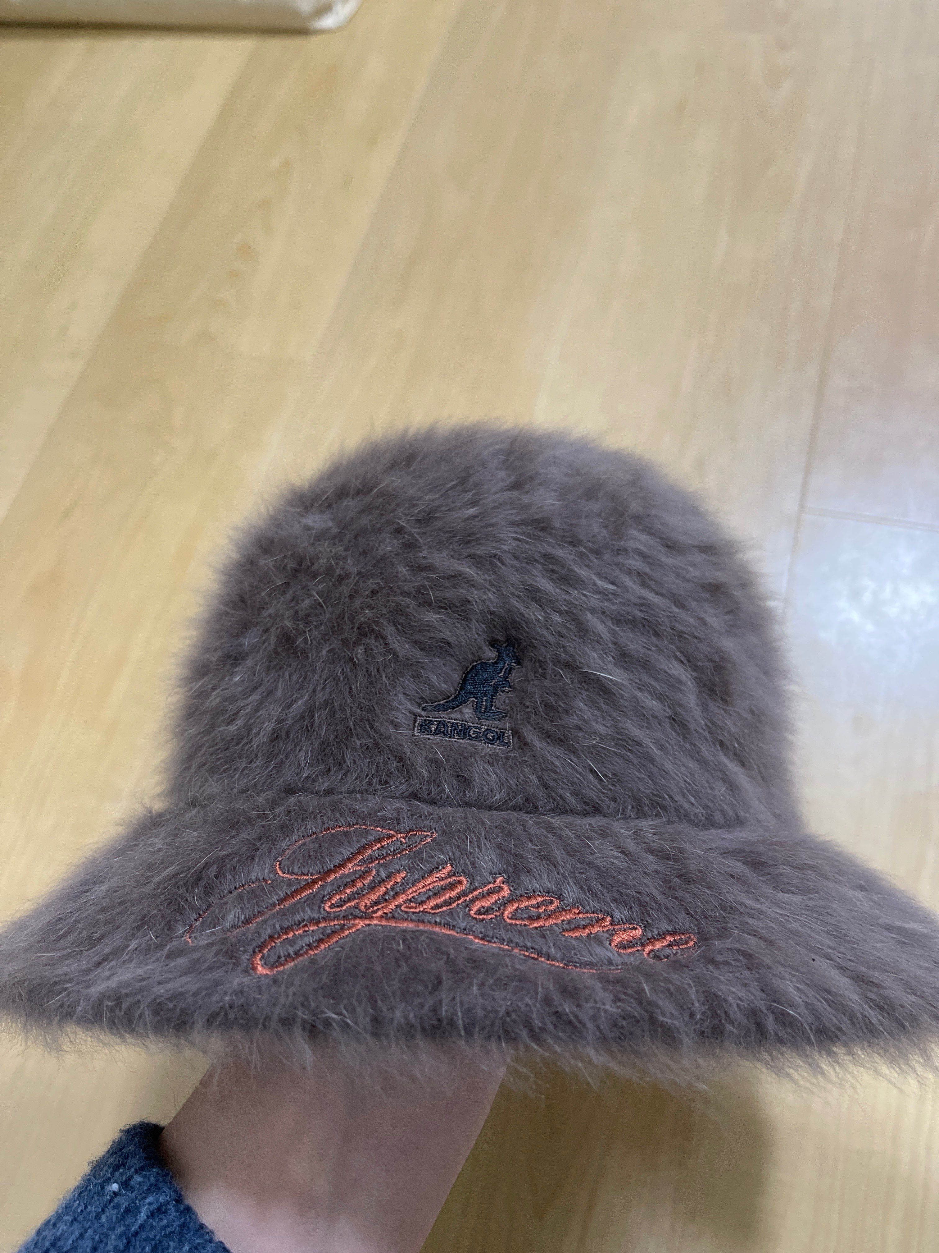 Supreme / Kangol Furgora Casual "Brown"