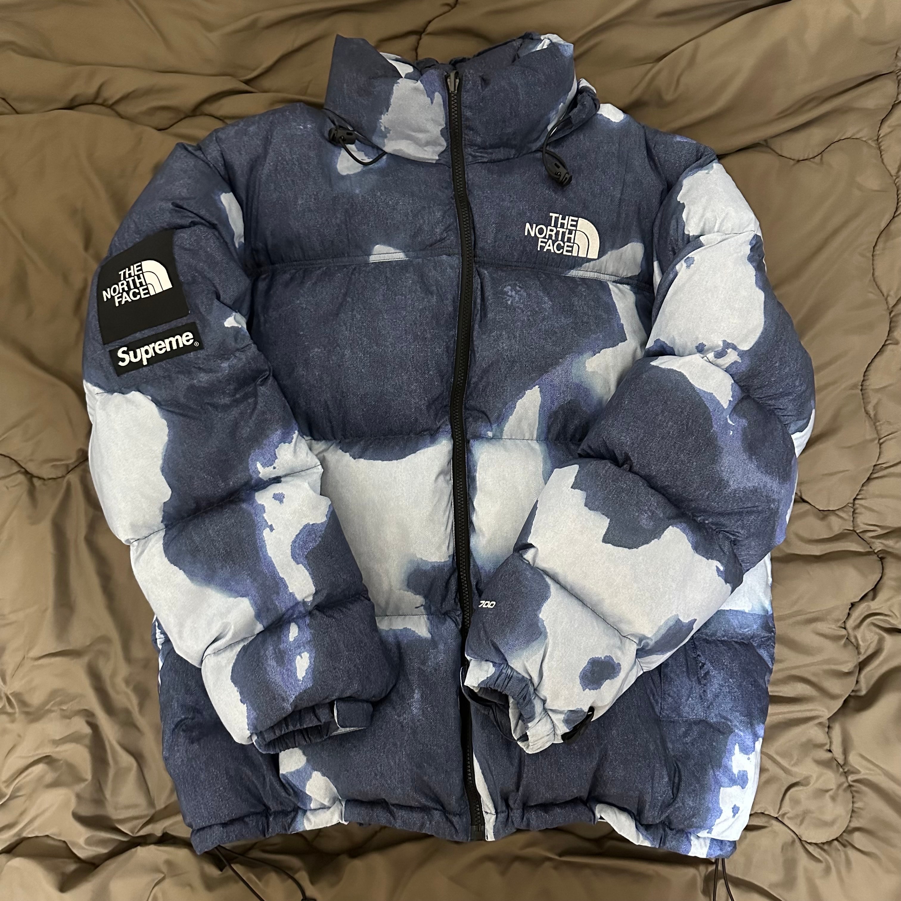 Supreme x The North Face Bleached Denim Print Nuptse Jacket "Indigo"