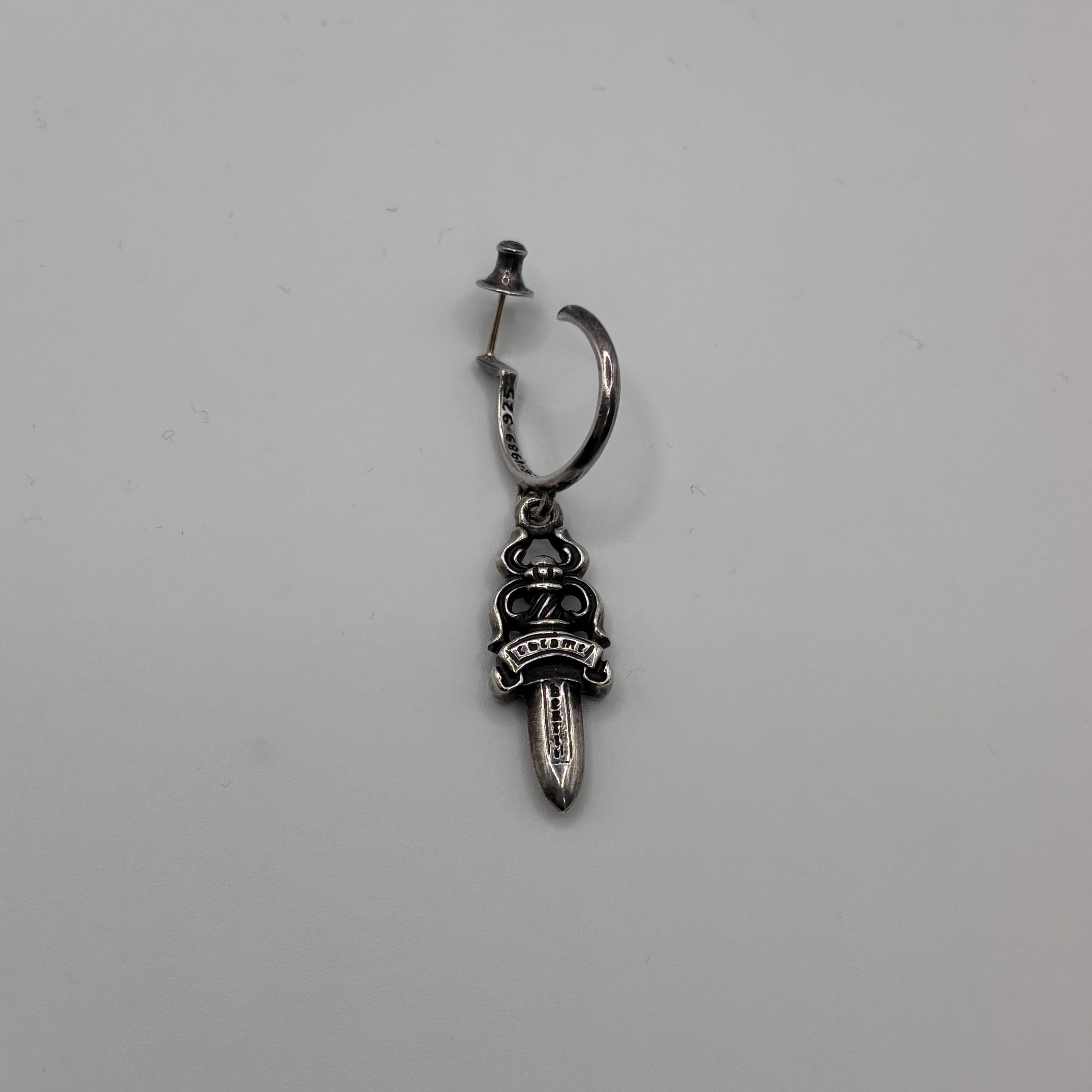 クロムハーツ ＃5 ダガー チャーム オン フープ ピアス Earring #5 Dagger on hoop "シルバー"